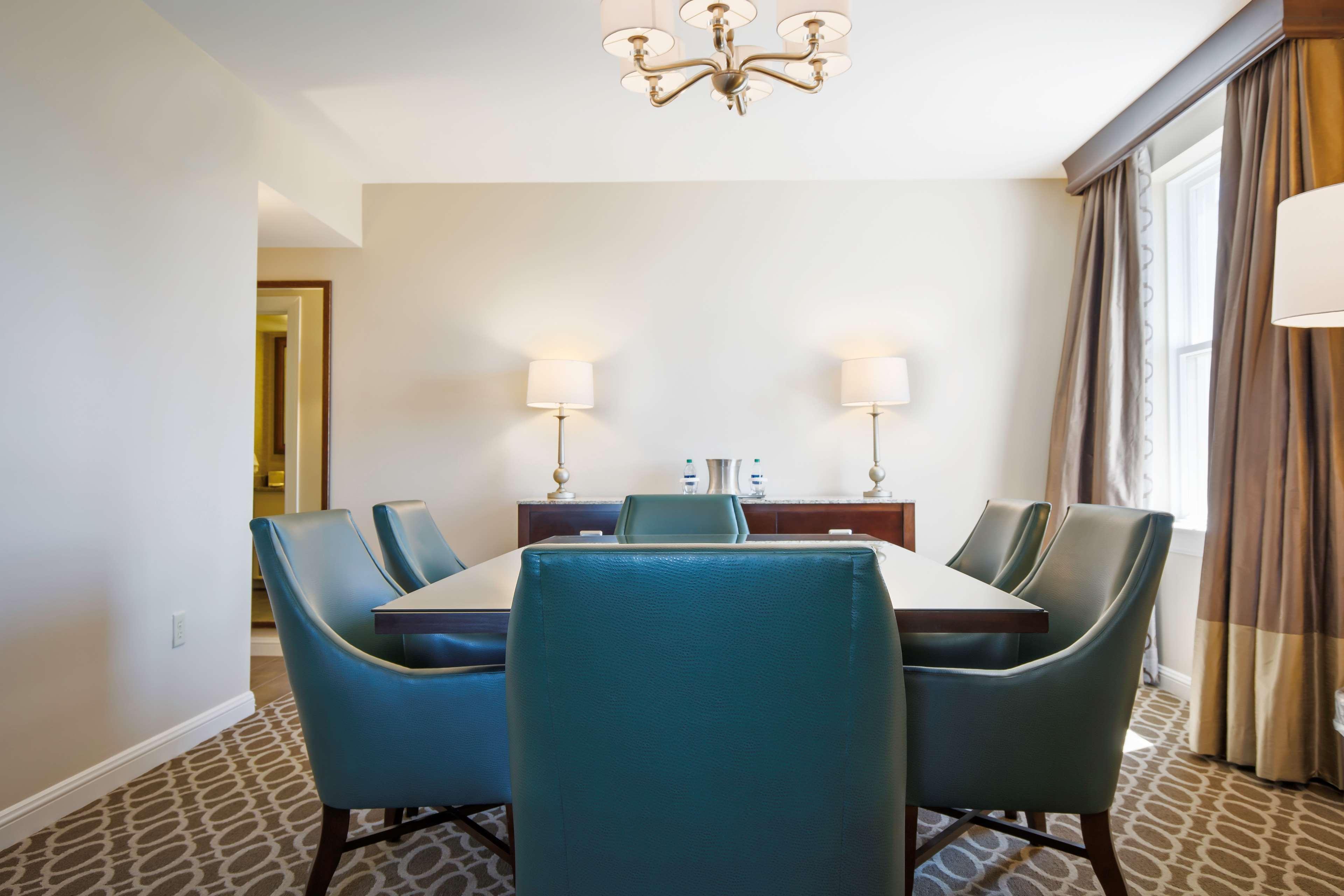 Готель Hilton Baton Rouge Capitol Center Екстер'єр фото