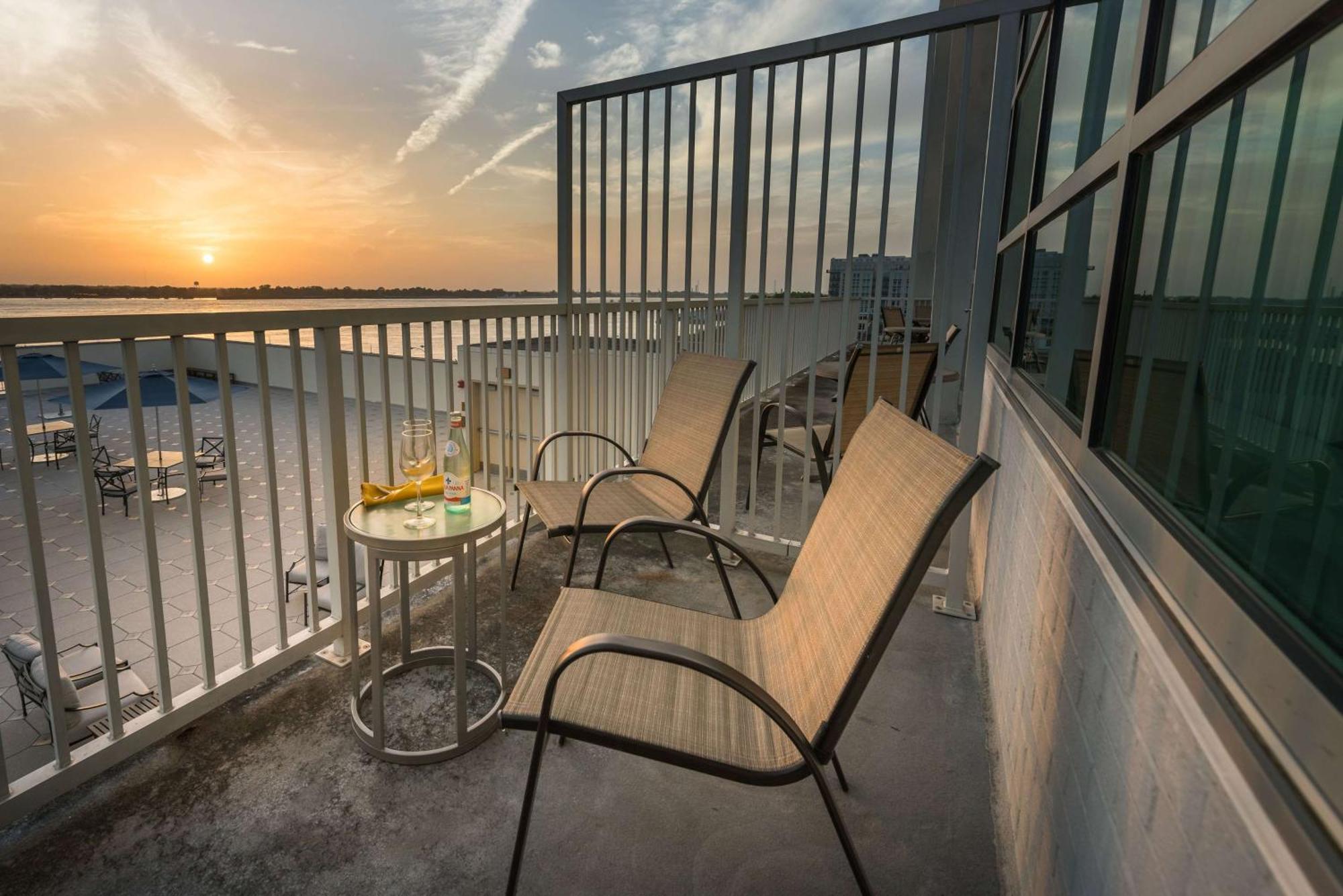 Готель Hilton Baton Rouge Capitol Center Екстер'єр фото